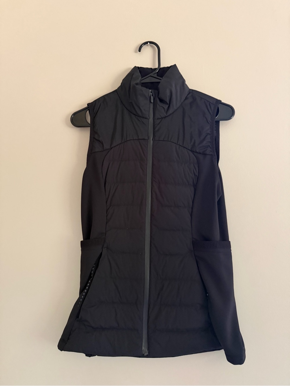 lululemon athletica Black Quilted Lightweight Vest